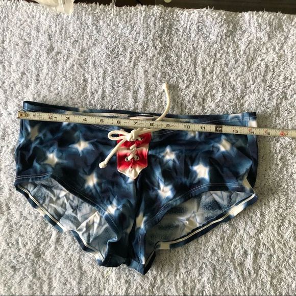 Tommy bathing suit 👙 - Picture 7 of 9